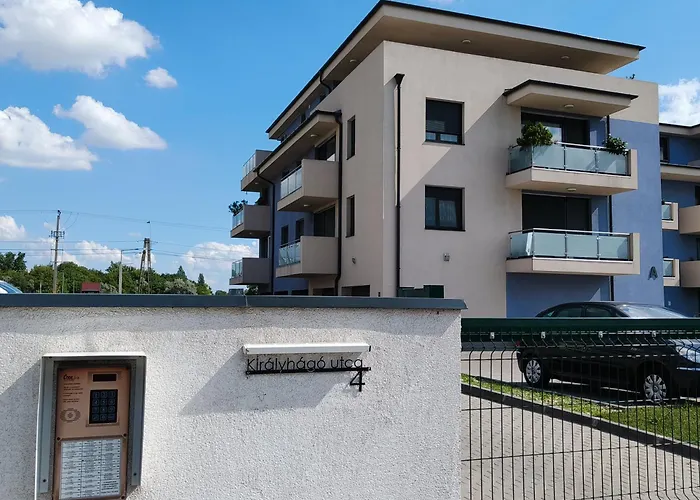 Pe-ki Lux Apartment Székesfehérvár